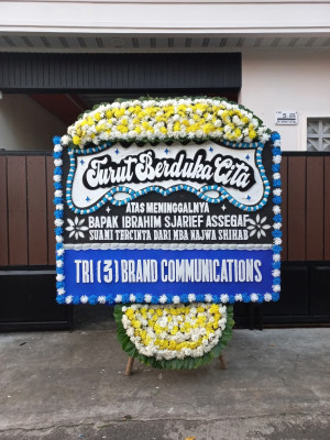 Papan Bunga Duka di Sanana